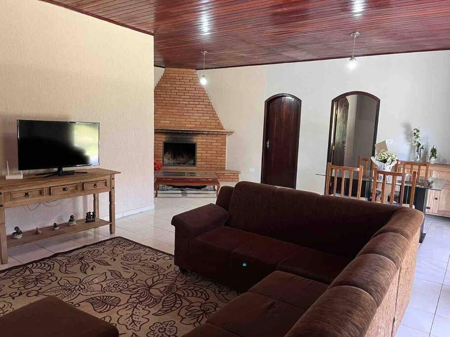 Casa De Campo Com Piscina A 2 Min De Cunha Εξωτερικό φωτογραφία